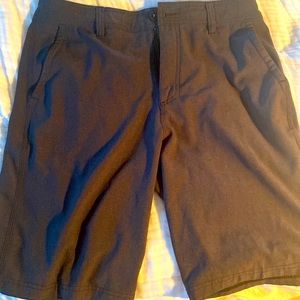 O’Neill men’s board shorts, size 31 black